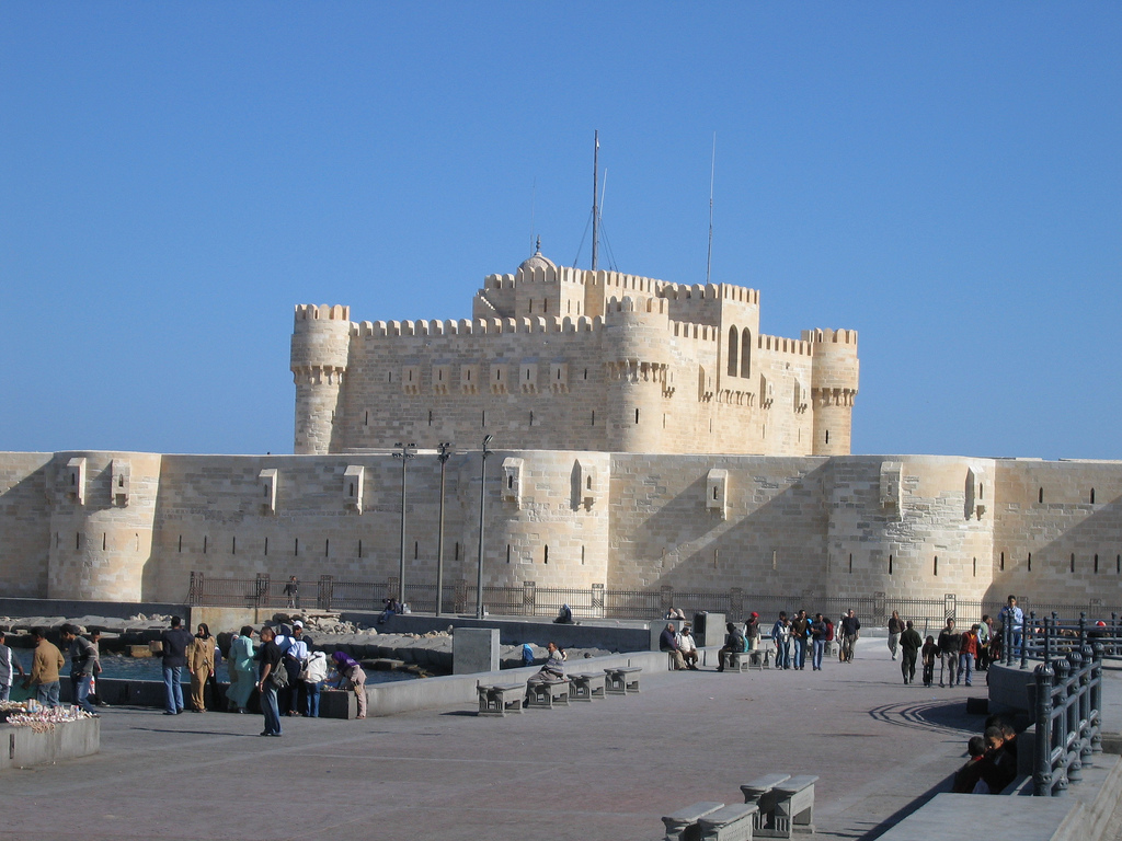La Fortaleza de Quaitbay construida en 1480 donde estaba antes el Antiguo faro